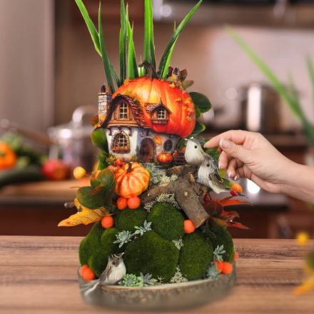 Őszköszöntő tök házikós dísz 18cm fa korongon - kreatív alkotócsomag